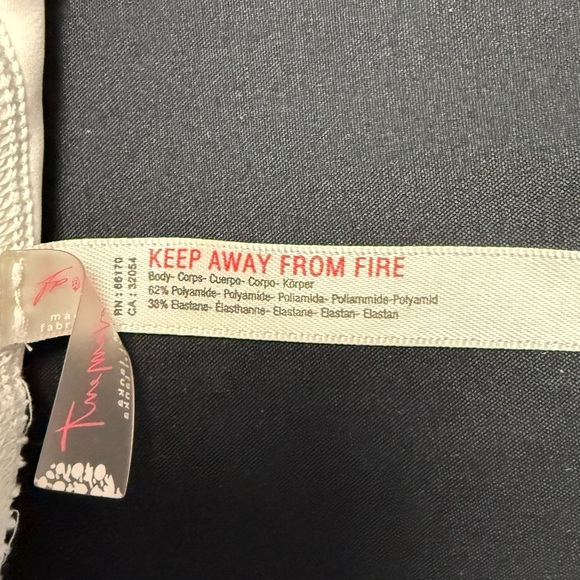 Free People Movement (FP Movement) Sports Bra - Size M - Cream/Ivory - Picture 5 of 6